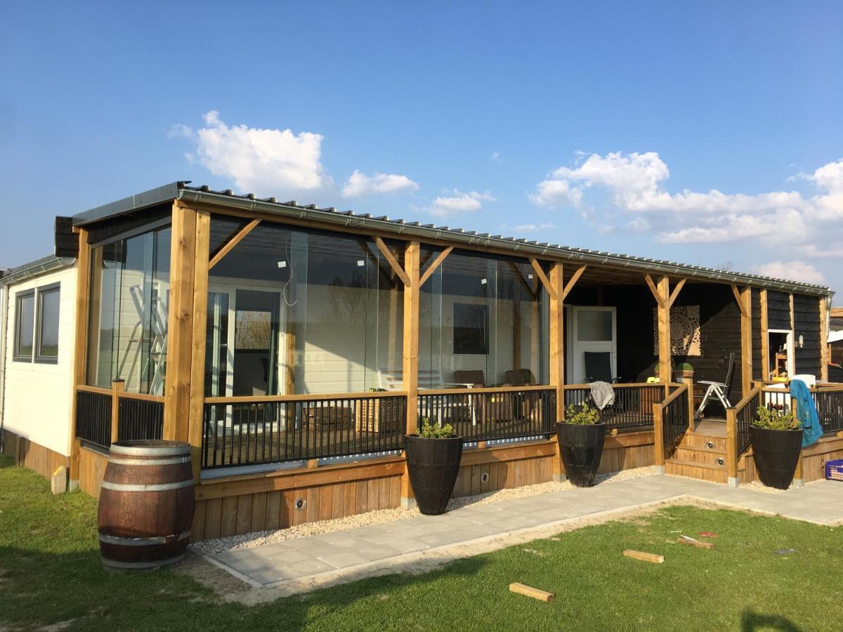 Glamping Aan De Thoolse Kust Hotel Poortvliet Exterior photo